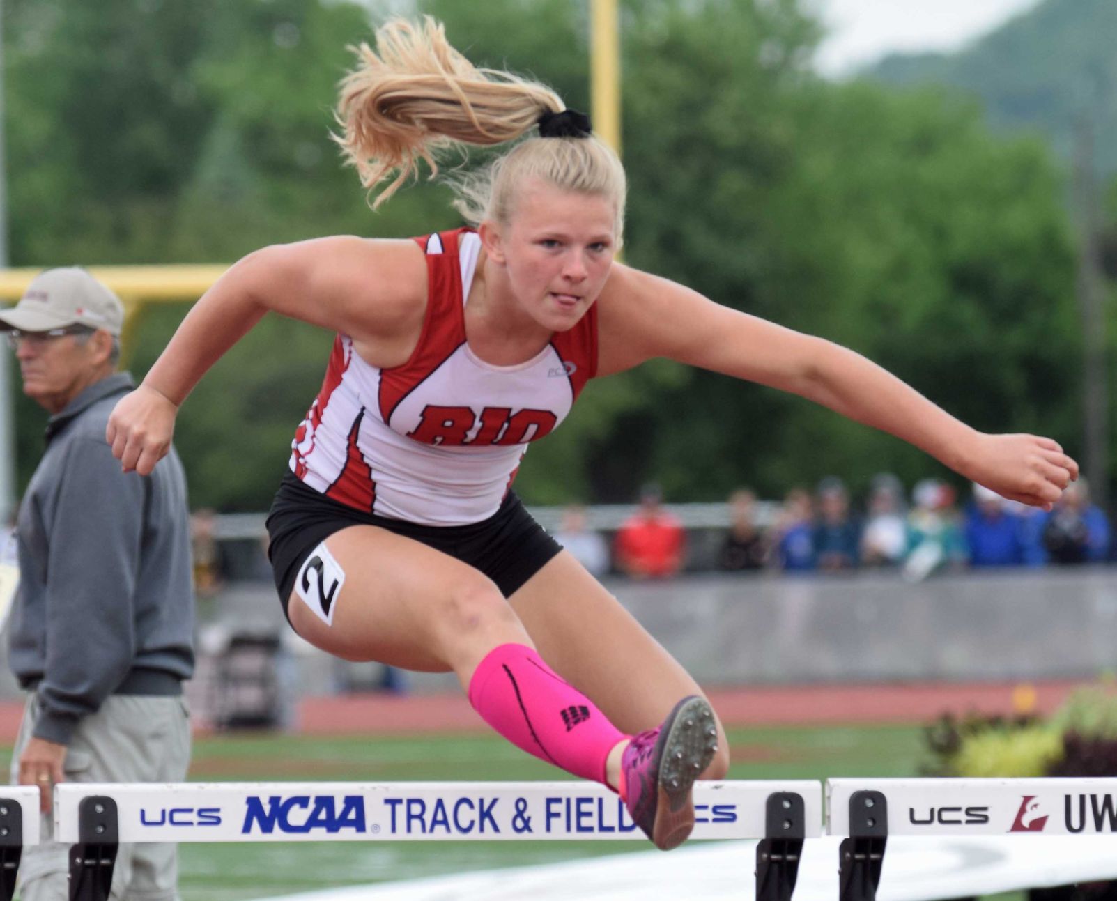 Jordyn Hutzler places in 2 events at state meet